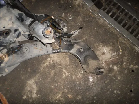 Ψαλίδι Εμπρός Δεξί για TOYOTA RAV-4 (1994 - 1997) (XA10) Ψαλίδι Εμπρός Δεξί για TOYOTA RAV-4 (1994 - 1997) (XA10)