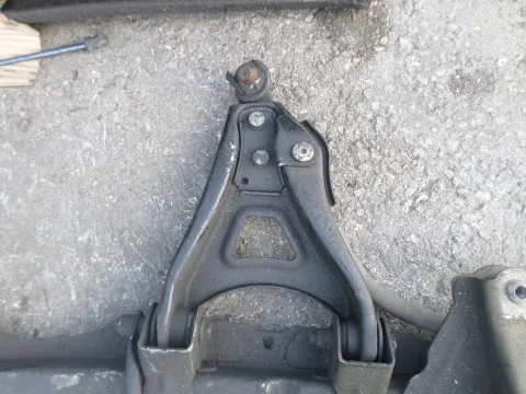 Ψαλίδι Εμπρός Δεξί για NISSAN KUBISTAR (2003 - 2007) Ψαλίδι Εμπρός Δεξί για NISSAN KUBISTAR (2003 - 2007)