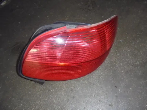 Φανάρι Πίσω Δεξί -02 για PEUGEOT 206 (2000 - 2008) CC Cabrio - 2dr Φανάρι Πίσω Δεξί -02 για PEUGEOT 206 (2000 - 2008) CC Cabrio - 2dr