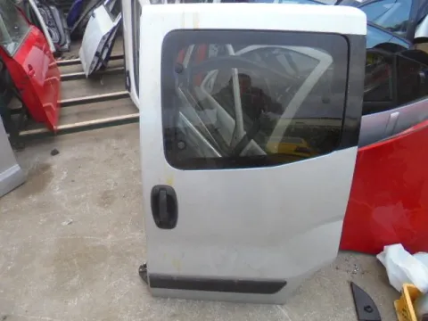 Πόρτα Αριστερή Συρόμενη Με Τζάμι για FIAT FIORINO (2008 -) , PEUGEOT BIPPER (2008 -) (AA_) , QUBO (2008 - ) *Γ* Πόρτα Αριστερή Συρόμενη Με Τζάμι για FIAT FIORINO (2008 -) , PEUGEOT BIPPER (2008 -) (AA_) , QUBO (2008 - ) *Γ*