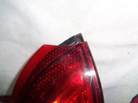 Φανάρι Πίσω Αριστερό Ραγισμένο για VOLVO V50 (2008 - ) (MW) S-Wagon - 5dr -  Φανάρι Πίσω Αριστερό Ραγισμένο για VOLVO V50 (2008 - ) (MW) S-Wagon - 5dr -