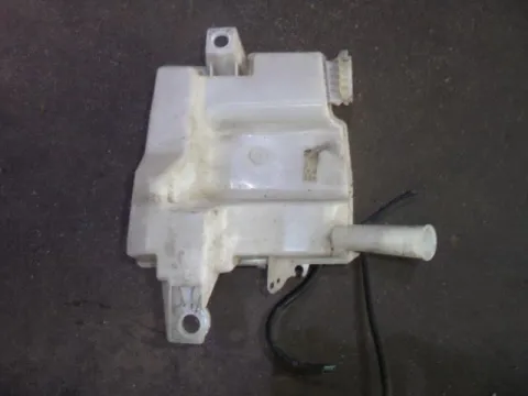 Δοχείο Υαλοκαθαριστήρων Με Μοτέρ για FORD FOCUS (2011 - ) () Δοχείο Υαλοκαθαριστήρων Με Μοτέρ για FORD FOCUS (2011 - ) ()