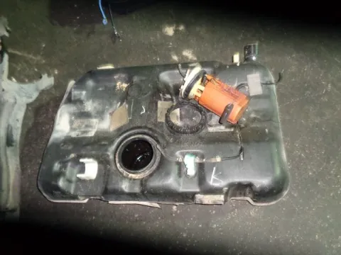 Δεξαμενή Καυσίμου (Ρεζερβουάρ) για HYUNDAI ACCENT (1999 - 2002) (CG) (LC)   Βενζίνη *Δ* *72917* Δεξαμενή Καυσίμου (Ρεζερβουάρ) για HYUNDAI ACCENT (1999 - 2002) (CG) (LC)   Βενζίνη *Δ* *72917*