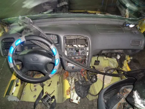 Τροπέτο Εμπρός Κουφάρι για TOYOTA AVENSIS (1997 - 2000) (T220) *Δ* -  Τροπέτο Εμπρός Κουφάρι για TOYOTA AVENSIS (1997 - 2000) (T220) *Δ* -
