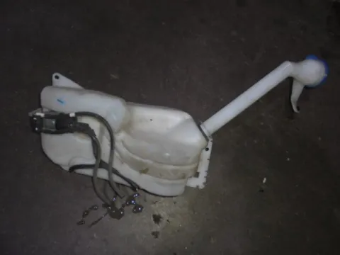 Δοχείο Υαλοκαθαριστήρων Με Μοτέρ για NISSAN QASHQAI (2007 - 2010) (J10) (JJ10) , (2010 - 2014) ( ) Δοχείο Υαλοκαθαριστήρων Με Μοτέρ για NISSAN QASHQAI (2007 - 2010) (J10) (JJ10) , (2010 - 2014) ( )