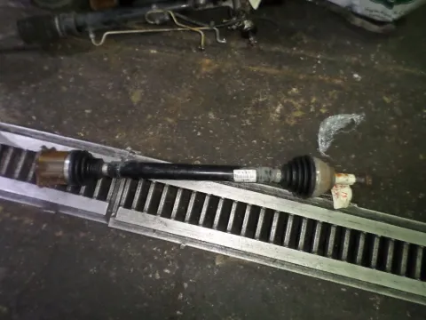 Ημιαξόνιο Εμπρός Δεξί (2QFJ) για SKODA SUPERB (2008 - 2013) (3T4-5) Ημιαξόνιο Εμπρός Δεξί (2QFJ) για SKODA SUPERB (2008 - 2013) (3T4-5)