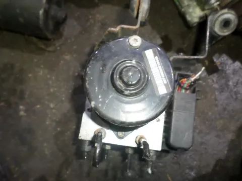 Μονάδα ABS (4M512C405EA) για FORD FOCUS (2004 - 2008) Mk2a (DA3 - C307) Μονάδα ABS (4M512C405EA) για FORD FOCUS (2004 - 2008) Mk2a (DA3 - C307)