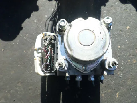 Μονάδα ABS (44510Β420) για DAIHATSU TERIOS (2006 - 2009) (J200) Μονάδα ABS (44510Β420) για DAIHATSU TERIOS (2006 - 2009) (J200)