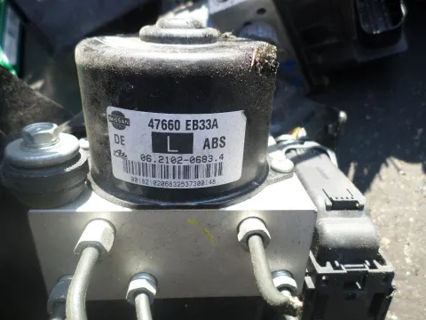 Μονάδα ABS (47660EB33A) για NISSAN D40 NAVARA (2005 -) Μονάδα ABS (47660EB33A) για NISSAN D40 NAVARA (2005 -)