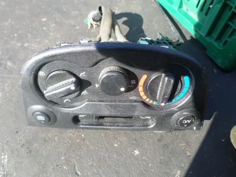 Χειριστήρια Καλοριφέρ για CHEVROLET - DAEWOO MATIZ (2005 - 2010) (M200) Χειριστήρια Καλοριφέρ για CHEVROLET - DAEWOO MATIZ (2005 - 2010) (M200)