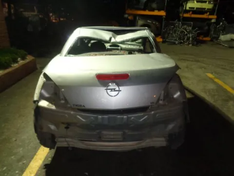 Τροπέτο Αμάξι Κουφάρι Χ. Άξονα Πίσω για OPEL TIGRA (2004 - ) B Cabrio - 2dr *Δ* -  Τροπέτο Αμάξι Κουφάρι Χ. Άξονα Πίσω για OPEL TIGRA (2004 - ) B Cabrio - 2dr *Δ* -