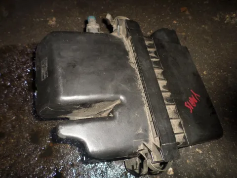 Φιλτροκούτι με Air Flow για TOYOTA YARIS (1999 - 2002) (XP10) 1000 1SZ-FE petrol 68 SCP10 Φιλτροκούτι με Air Flow για TOYOTA YARIS (1999 - 2002) (XP10) 1000 1SZ-FE petrol 68 SCP10