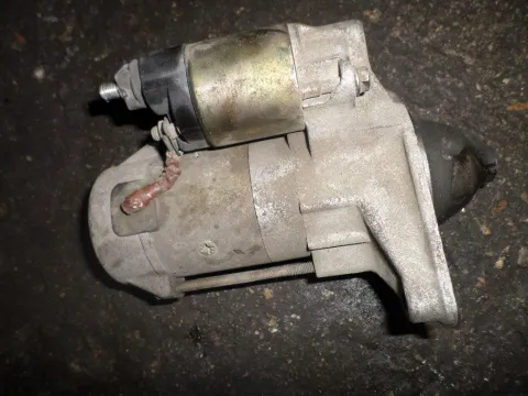 Μίζα για TOYOTA YARIS (1999 - 2002) (XP10) Μίζα για TOYOTA YARIS (1999 - 2002) (XP10)