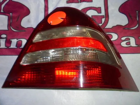 Φανάρι Πίσω Δεξί για MERCEDES C - CLASS (2004 - 2007) (W203) Sedan - 4dr Φανάρι Πίσω Δεξί για MERCEDES C - CLASS (2004 - 2007) (W203) Sedan - 4dr