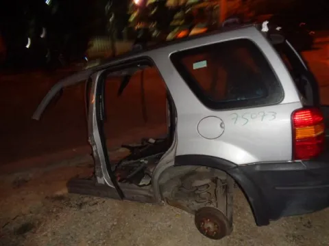 Τροπέτο Πίσω Με Άξονα για FORD MAVERICK (2005 - ) , (2001 - 2005) *Δ* -  Τροπέτο Πίσω Με Άξονα για FORD MAVERICK (2005 - ) , (2001 - 2005) *Δ* -
