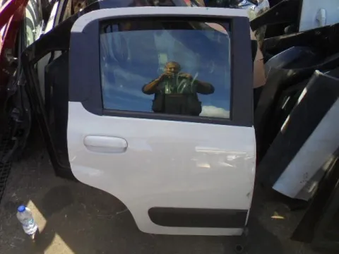 Πόρτα Πίσω Δεξιά για FIAT PANDA (2012 - ) ( ) Hatchback - 5dr 4x4 **Γ** Πόρτα Πίσω Δεξιά για FIAT PANDA (2012 - ) ( ) Hatchback - 5dr 4x4 **Γ**