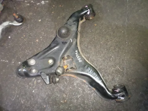 Ψαλίδι Εμπρός Δεξί για MITSUBISHI PAJERO (2001 - 2008) SPORT (K90) ΠΑΛΕΤΑ 1 *223831* Ψαλίδι Εμπρός Δεξί για MITSUBISHI PAJERO (2001 - 2008) SPORT (K90) ΠΑΛΕΤΑ 1 *223831*