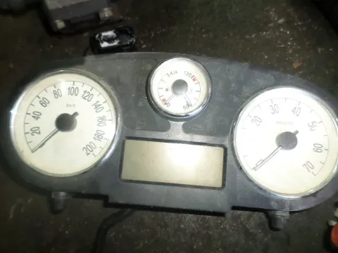 Κοντέρ για LANCIA YPSILON (2003 - 2006) (843) Κοντέρ για LANCIA YPSILON (2003 - 2006) (843)