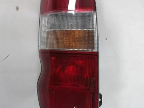 Φανάρι Πίσω Αριστερό για TOYOTA HI-ACE (1996 - 2006) (XH10) Ημιτασιόν Φανάρι Πίσω Αριστερό για TOYOTA HI-ACE (1996 - 2006) (XH10) Ημιτασιόν