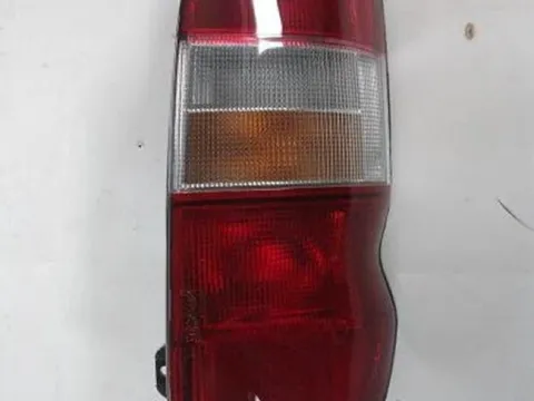 Φανάρι Πίσω Δεξί για TOYOTA HI-ACE (1996 - 2006) (XH10) Ημιτασιόν Φανάρι Πίσω Δεξί για TOYOTA HI-ACE (1996 - 2006) (XH10) Ημιτασιόν