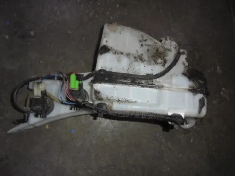 Δοχείο Υαλοκαθαριστήρων Με Μοτέρ για DAIHATSU CUORE (2007 - ) VIII Δοχείο Υαλοκαθαριστήρων Με Μοτέρ για DAIHATSU CUORE (2007 - ) VIII