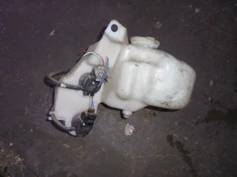 Δοχείο Υαλοκαθαριστήρων για DAIHATSU CUORE (2007 - ) VIII Hatchback - 5dr (JDAL276S) Δοχείο Υαλοκαθαριστήρων για DAIHATSU CUORE (2007 - ) VIII Hatchback - 5dr (JDAL276S)