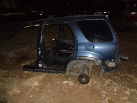 Τροπέτο Πίσω Με Άξονα Με Ταμπούρα ABS Διαφορικό για FORD MAVERICK (2001 - 2005) *Δ* -  Τροπέτο Πίσω Με Άξονα Με Ταμπούρα ABS Διαφορικό για FORD MAVERICK (2001 - 2005) *Δ* -