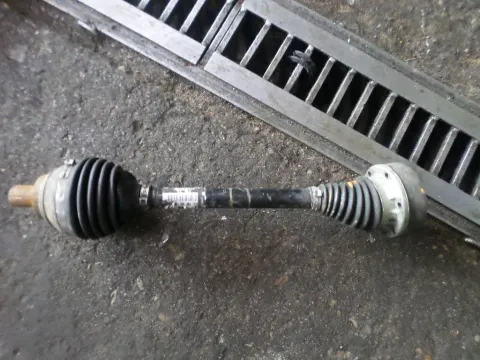 Ημιαξόνιο Εμπρός Αριστερό για VW GOLF (2009 - 2013) Mk6 (5K1) Ημιαξόνιο Εμπρός Αριστερό για VW GOLF (2009 - 2013) Mk6 (5K1)