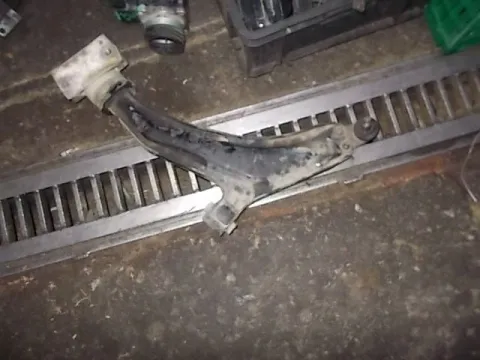 Ψαλίδι Εμπρός Αριστερό για LANDROVER FREELANDER (2003 - 2007) (LN) 1800 (18 K4F) Petrol 117