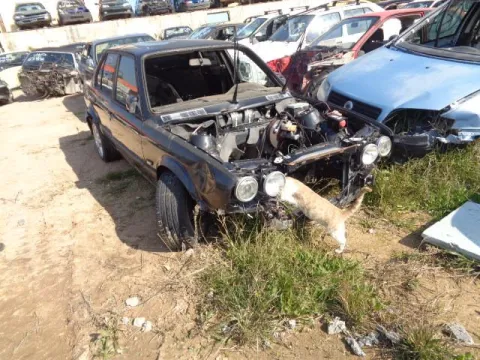 Τροπέτο Αμάξι Κουφάρι με Ζαντολάστιχα για BMW 3 Series (1983 - 1987) (E30) (E30) Sedan - 4dr *Α* -  Τροπέτο Αμάξι Κουφάρι με Ζαντολάστιχα για BMW 3 Series (1983 - 1987) (E30) (E30) Sedan - 4dr *Α* -