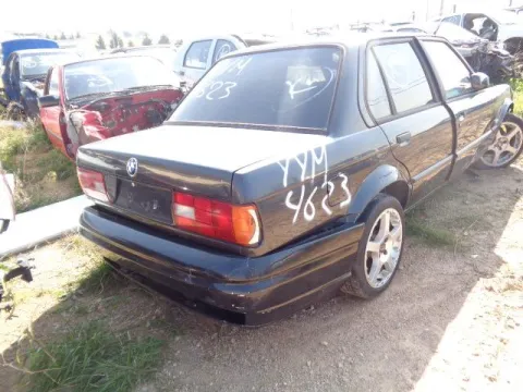 Τροπέτο Αμάξι Κουφάρι με Ζαντολάστιχα για BMW 3 Series (1983 - 1987) (E30) (E30) Sedan - 4dr *Α* -  Τροπέτο Αμάξι Κουφάρι με Ζαντολάστιχα για BMW 3 Series (1983 - 1987) (E30) (E30) Sedan - 4dr *Α* -