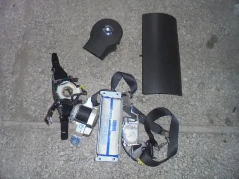 Σετ Αερόσακων Εμπρός (χ.Ταμπλό) για NISSAN D40 NAVARA (2005 -) **Γ** Σετ Αερόσακων Εμπρός (χ.Ταμπλό) για NISSAN D40 NAVARA (2005 -) **Γ**
