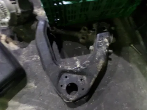 Ψαλίδι Εμπρός Δεξί Άνω για TOYOTA HI-LUX (1992 - 1997) (YN85 -110) Ψαλίδι Εμπρός Δεξί Άνω για TOYOTA HI-LUX (1992 - 1997) (YN85 -110)