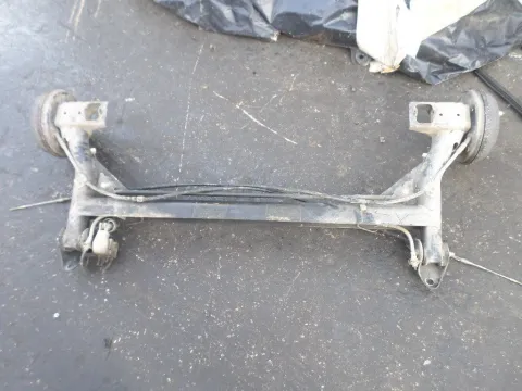 Πίσω Άξονας Ταμπούρα για SKODA FELICIA (1994 - 1998) (6U1-5) *ΔΒ* Πίσω Άξονας Ταμπούρα για SKODA FELICIA (1994 - 1998) (6U1-5) *ΔΒ*