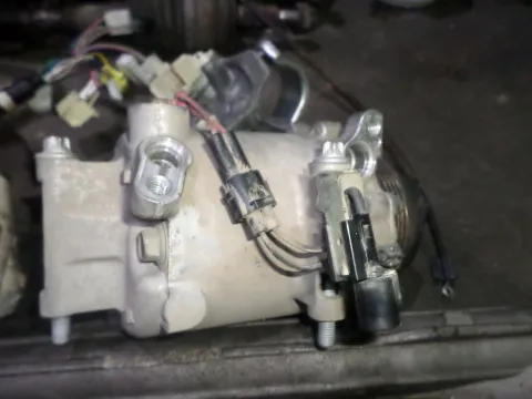 Συμπιεστής A-C (Κομπρέσορας) για MITSUBISHI COLT (2006 - 2009) (CZC) Συμπιεστής A-C (Κομπρέσορας) για MITSUBISHI COLT (2006 - 2009) (CZC)