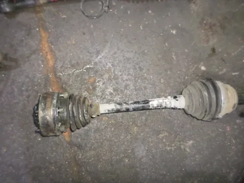 Ημιαξόνιο Εμπρός Αριστερό για VW GOLF (1998 - 2004) Mk4 (1J1) Ημιαξόνιο Εμπρός Αριστερό για VW GOLF (1998 - 2004) Mk4 (1J1)