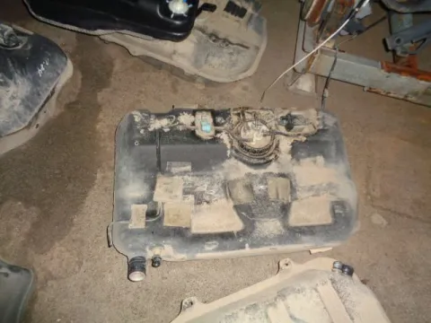 Δεξαμενή Καυσίμου (Ρεζερβουάρ) για HYUNDAI ACCENT (1999 - 2002) (CG) (LC) *ΔΒ* Δεξαμενή Καυσίμου (Ρεζερβουάρ) για HYUNDAI ACCENT (1999 - 2002) (CG) (LC) *ΔΒ*