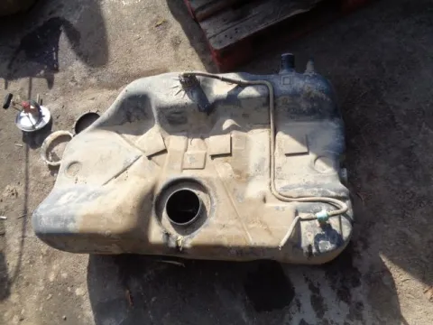 Δεξαμενή Καυσίμου (Ρεζερβουάρ) για HYUNDAI LANTRA (1995 - 1998) (J2) *ΔΒ* Δεξαμενή Καυσίμου (Ρεζερβουάρ) για HYUNDAI LANTRA (1995 - 1998) (J2) *ΔΒ*