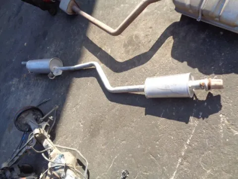 Καζανάκι Εξάτμισης για CITROEN XSARA (1997 - 2000) *Α* Καζανάκι Εξάτμισης για CITROEN XSARA (1997 - 2000) *Α*