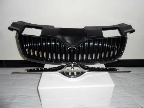 Μάσκα Κομπλέ (Με Χρώμιο Κάπω) για SKODA FABIA (2007 - 2011) Μάσκα Κομπλέ (Με Χρώμιο Κάπω) για SKODA FABIA (2007 - 2011)