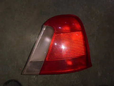 Φανάρι Πίσω Δεξί Ραγισμένο για ROVER 75 (1999 - 2004) (RJ) Sedan - 4dr , (2004 - 2005) (RJ) Φανάρι Πίσω Δεξί Ραγισμένο για ROVER 75 (1999 - 2004) (RJ) Sedan - 4dr , (2004 - 2005) (RJ)