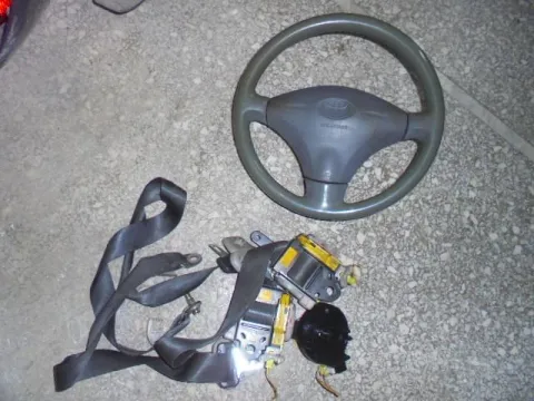 Σετ Αερόσακων Εμπρός (με Ταμπλό) για TOYOTA YARIS (1999 - 2002) (XP10) *Γ* Σετ Αερόσακων Εμπρός (με Ταμπλό) για TOYOTA YARIS (1999 - 2002) (XP10) *Γ*