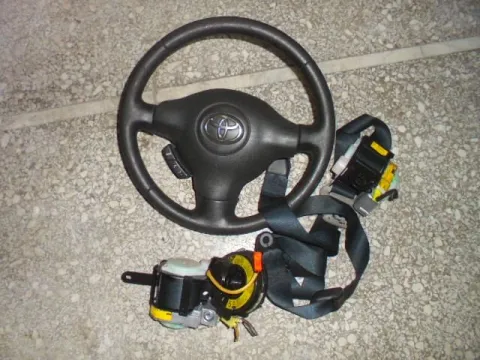 Σετ Αερόσακων Εμπρός (με Ταμπλό) για TOYOTA YARIS (2003 - 2005) (XP10) *Γ* Σετ Αερόσακων Εμπρός (με Ταμπλό) για TOYOTA YARIS (2003 - 2005) (XP10) *Γ*