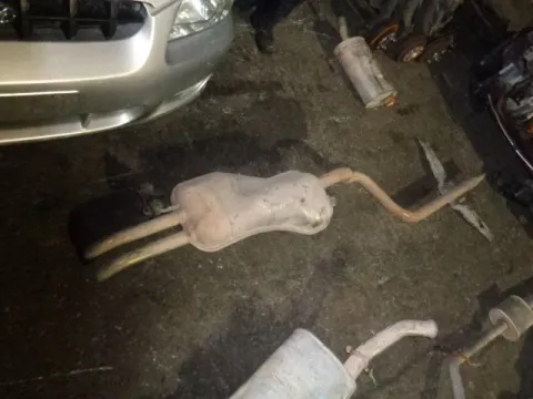 Καζανάκι Εξάτμισης Πίσω για VW BORA (1998 - 2005) *Α* Καζανάκι Εξάτμισης Πίσω για VW BORA (1998 - 2005) *Α*