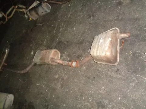 Καζανάκι Εξάτμισης Πίσω για FORD FOCUS (2002 - 2004) Mk1b *Α* Καζανάκι Εξάτμισης Πίσω για FORD FOCUS (2002 - 2004) Mk1b *Α*