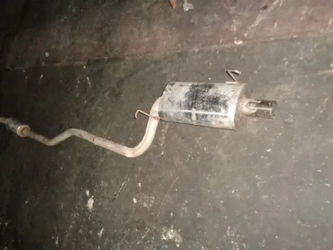 Καζανάκι Εξάτμισης Πίσω για TOYOTA COROLLA (2000 - 2002) (ZE111) **Α** Καζανάκι Εξάτμισης Πίσω για TOYOTA COROLLA (2000 - 2002) (ZE111) **Α**