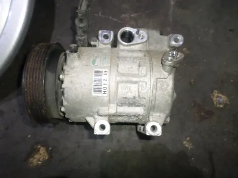 Συμπιεστής A-C (Κομπρέσορας) για HYUNDAI i30 (2007 - 2012) Συμπιεστής A-C (Κομπρέσορας) για HYUNDAI i30 (2007 - 2012)