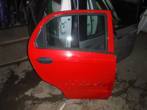 Πόρτα Πίσω Δεξιά (ΛΙΓΟ ΧΤΥΠΗΜΕΝΗ) για CHEVROLET - DAEWOO MATIZ (2005 - 2010) (M200) *Α* Πόρτα Πίσω Δεξιά (ΛΙΓΟ ΧΤΥΠΗΜΕΝΗ) για CHEVROLET - DAEWOO MATIZ (2005 - 2010) (M200) *Α*