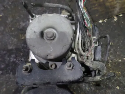 Μονάδα ABS (44510-52190) για TOYOTA YARIS (1999 - 2002) (XP10) 1300 2NZ-FE petrol 86 NCP10 Μονάδα ABS (44510-52190) για TOYOTA YARIS (1999 - 2002) (XP10) 1300 2NZ-FE petrol 86 NCP10
