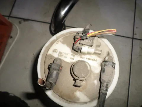 Αντλία Καυσίμου (Τρόμπα Βενζίνης) 0010688 για SMART FORTWO (1999 - 2001) (CITY-COUPE) (S1) Αντλία Καυσίμου (Τρόμπα Βενζίνης) 0010688 για SMART FORTWO (1999 - 2001) (CITY-COUPE) (S1)